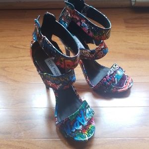 Steve madden graffiti heels